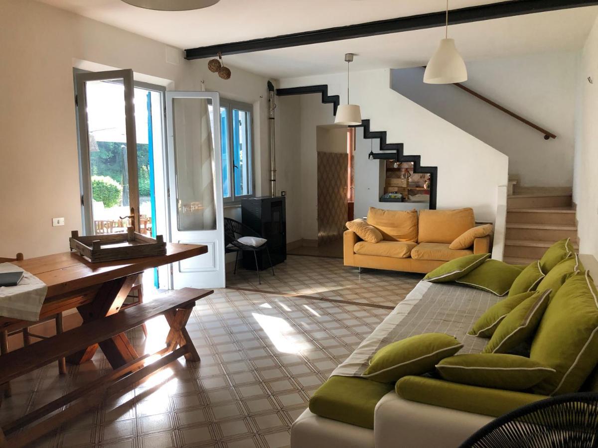 Agriturismo La Casa Nel Bosco Boveglio エクステリア 写真